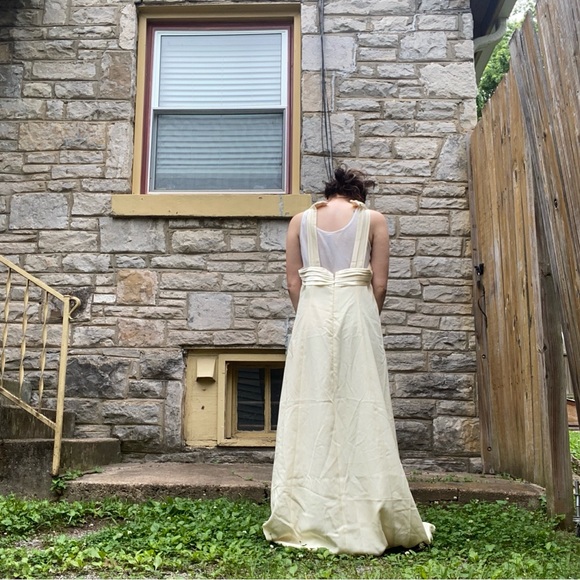 Classic sleeveless formal A line maxi dress wedding formal pleats cream S - Picture 3 of 15